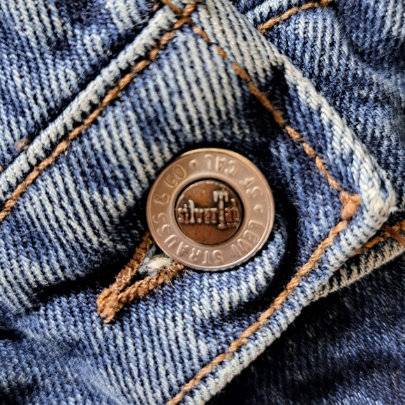 Vintage Levi's Silver Tab Denim Shorts Size 29 Distressed Cut Offs Blue Jean - Picture 4 of 11